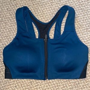 Nike Women's Shape High Support Zip Sports Bra